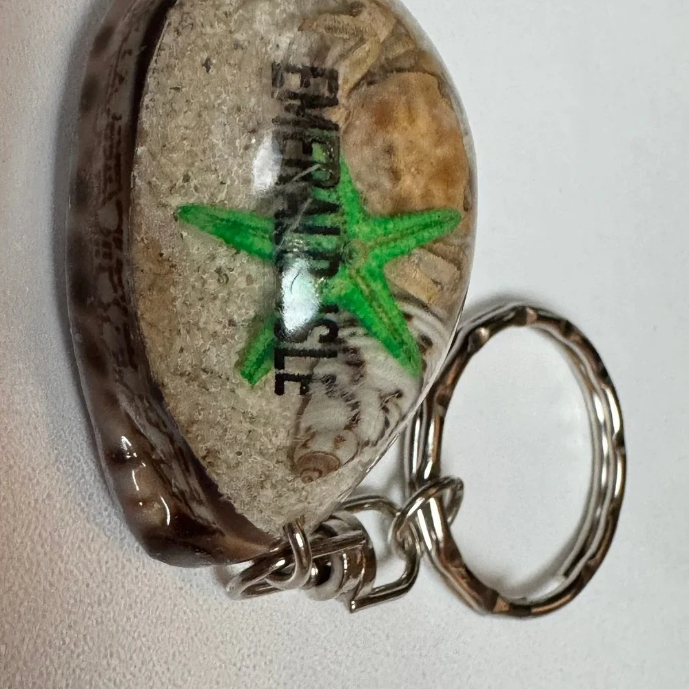 Emerald Isle Seashell‎ Starfish Keychain Souvenir Sand